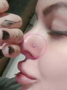 Opakowanie 4 sztuk 20G Kość 0,8x7mm Złoty Pozłacany Skręcony Barbell Kolczyki do Nozdrzy Ze Stali Nierdzewnej Kolczyki Do Nosa Z Okrągłą Gwiazdą Kwadratowe Serce Cyrkonia Sześcienna Helix Kolczyki Do Chrząstki Tragus Dla Kobiet Mężczyzn Przekłucie Nosa Meduza Monroe Piercing Labret Piercing Wargi Muszla Piercing Twarz Ciało Biżuteria