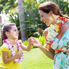 40 件夏威夷化裝連身裙套裝,帶 8 件夏威夷花環,8 件 40 厘米草裙裙,8 件頭帶和 16 件腕帶夏威夷服裝裙女童女式夏威夷 Luau 海灘派對裝飾品 - 彩色 - 查看 4