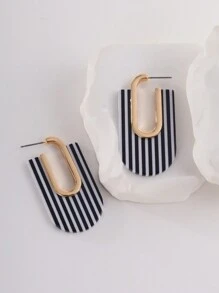 1pair Acetic Acid Resin Black And White Plaid Fashion Ol Style Earrings For Women - Geometric Shape - View 4