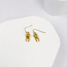 1对复古个性化垂坠耳环，3D-勺子/叉子/牙齿/牙膏/牙刷/太阳/月亮/翅膀/吊坠耳环，闺蜜/情侣礼物套装，送给妈妈/老师的特别礼物。 - 槍黑色 - 查看 7