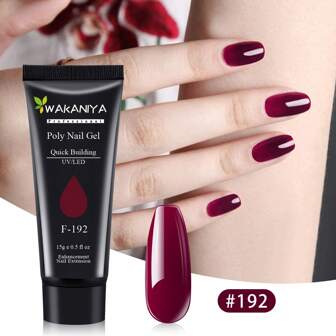 Poly Gel修護美甲,需要紫外線照射延展膠,適合美甲初學者進行雕刻