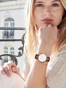 HANNAH MARTIN 1 Peça Relógio de pulso de quartzo casual com pulseira de couro marrom e design nórdico feminino, adequado para decoração diária como um presente para estudantes voltando à escola