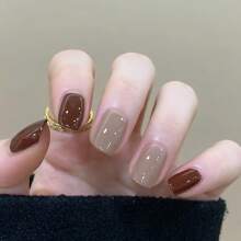Box mit 150 Stück abnehmbaren, bräunlich gefärbten Kunstnägelspitzen aus Mylar für den Herbst/Winter-Stil, Drucknägel, Nagelbedarf