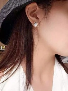 1 đôi Bất đối xứng Rhinestone đầy đủ Mặt trăng & Ngôi sao Bông tai stud - Bạc - Xem 3