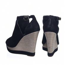Women Heeled Sandals - 黑色 - 查看 4