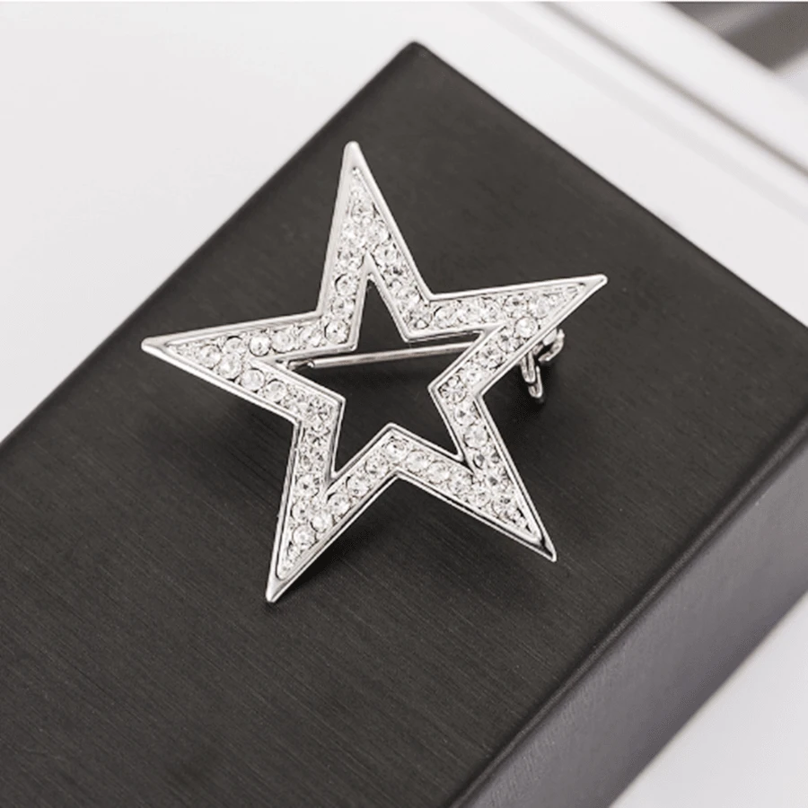 1 Stück Sternförmige Brosche Mit Strasssteinen Für Damen, Kann An Anzug, Schal, Mütze Oder Als Tägliches Accessoire Verwendet Werden
