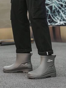 男士防水短筒雨靴,適合休閒和戶外穿著