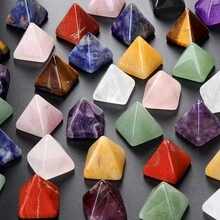 4pcs Natural Semi-Precious Stone Pyramid Shape Ornaments For Table Decoration - 1.8x2cm - View 5