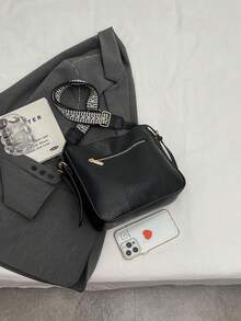 简单实用的四季女士包，宽肩带，简约百搭的小众设计，斜挎单肩都合适 - 黑色 - 查看 8