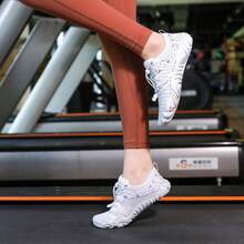 Women's Water Shoes, Quick Drying Beach Creek Shoes, Fashion Anti-Slip Sports Shoes For Workout Gym Swimming Fishing - White - View 4