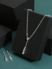 Ladies Pure Hand Full Rhinestone Vintage Folding Hand Gold Ladies Dinner Bag European And American Vintage Skew Bag Hollow Senior Bag Crossover New Pearl Fringe Dinner Bag European Fashion Style Shoulder Span Bag Women'S Evening Dress Bag European And American Fashion Senior Sense Dinner Bag Light Luxury Elegant Vertical Chain Bag - Silver - View 3