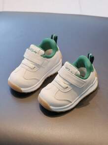 1雙時尚白色網面運動鞋，適用於返校季節，透氣舒適，適合所有季節穿著 - 綠色 - 查看 4