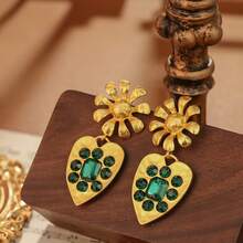 1 對復古皺紋紋理花卉鋅合金耳環帶鑽石裝飾 - 金色 - 查看 2