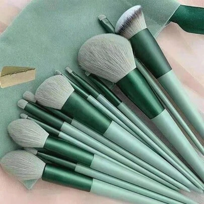 Nuevo conjunto de 13 piezas de brochas de maquillaje verde menta portátil que incluye brocha para rubor, brocha para sombra de ojos, brocha para polvo, brocha para base, brocha para corrector con bolsa de terciopelo, set de brochas, kit de brochas de maquillaje, set de maquillaje completo, set de brochas de maquillaje, set de maquillaje completo, kit de brochas, set de brochas de maquillaje, set de regalo de maquillaje, obsequios, brochas de maquillaje profesionales, set de maquillaje completo