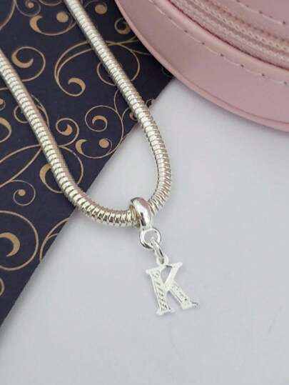 Berloque Letra Banhado a Prata