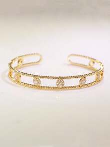 18k镀金镂空几何水钻微镶锆石铜戒指，可调节尺寸，奢华宽版，优雅女士礼物 - 金戒指 - 查看 4