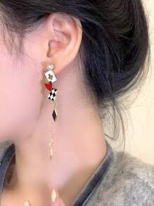 1 paire Boucles d'oreilles pendantes uniques de la Saint-Valentin avec motifs de cartes à jouer contrastées et en forme de cœur