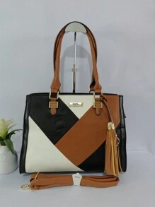 Women Shoulder Bags - Black - View 2