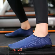 輕量化快乾裸足鞋,帶有可調節魔術貼,適用於徒步旅行、健身和游泳 - 為您整日保持舒適和干爽！泳鞋水鞋裸足鞋 - 藏蓝色 - 查看 5