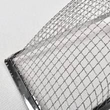 1個擁有把手的網狀金屬貓砂鏟,可懸掛在貓砂盒上 - 銀色 - 查看 2