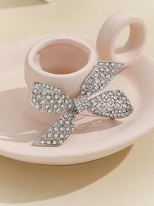 1pc High-End & Elegant Full Rhinestone Bowknot Shaped Brooch, Platinum Plating, Bridal Accessory - Silver - View 3