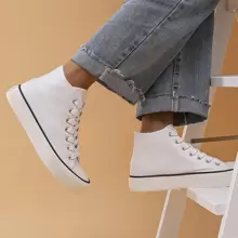 Unisex Couple Simple & Fashionable Basic White High-Top Canvas Shoes With Flat Soles
