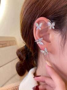 1 件韓式簡約時尚水鑽裝飾蝴蝶形吊墜耳環 - 時尚輕奢鑲鑽蝴蝶耳掛 - 查看 1