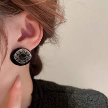 1 對 925 銀針花卉和幾何圖案圓形耳釘,輕巧百搭的設計,適合女士日常佩戴,個性化簡約配件作為節日禮物 - 黑色 - 查看 2