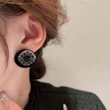 1 對 925 銀針花卉和幾何圖案圓形耳釘,輕巧百搭的設計,適合女士日常佩戴,個性化簡約配件作為節日禮物 - 黑色 - 查看 1