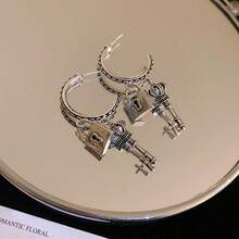 1对925银针形C形锁和钥匙耳环，甜美酷炫风格个性化设计吊坠，百搭时尚的女士耳饰，适合日常佩戴和节日礼物 - 銀色 - 查看 6