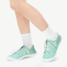 STQ Women Slip On Canvas Sneakers Low Top Casual Shoes Supportive Comfortable Tennis Sneakers - 月色 - 查看 4