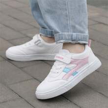 2026 New Cute Kids Comfortable Outdoor Casual Flat Shoes, Outdoor Travel Sports Shoes, Non-Slip Lightweight