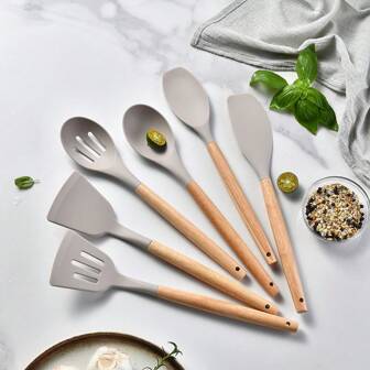 6入組矽膠烹飪用具套裝,耐熱,烘焙和服務用矽膠烹飪用具,適用於不粘烹飪用具(卡其色)