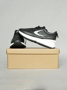 Tenis lisos color negro ideales para tener un estilo cool - Blanco y Negro - Ver 5