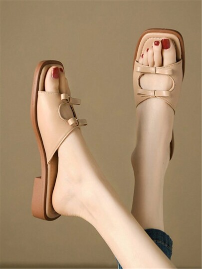 French Style Women's Summer Hollow Out Vintage Low Heel Sandals With Bow Knot Decoration