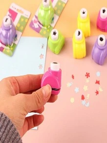 4pcs Random Style Craft Hole Punch Shape Set, Kids Small Paper Punching Machine, DIY Making Scrapbook Hole Puncher, Hand Label Stamp Card Mini Craft Punch (style Random) Christmas, Halloween, Thanksgiving gift - Multicolor - View 8
