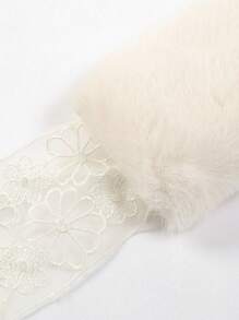 1pc Ladies' Winter Warm & Fashionable Fur Scarf For Multiple Styles, Ideal For Keep Warm - White - View 5