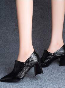 Nuovi tacchi comodi e con punta affusolata e tacco largo per donne, scarpe con tacco alto, taglie dalla 35 alla 42 cinese, adatte per primavera/estate, autunno