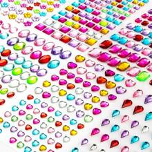 803 pièces Autocollants de pierres précieuses pour l'artisanat de la Fête des Mères, autocollants de strass autoadhésifs, autocollants de diamants plats scintillants pour cartes de vœux DIY, confection de bijoux, cadeaux - 8 feuilles de formes, tailles et couleurs assorties