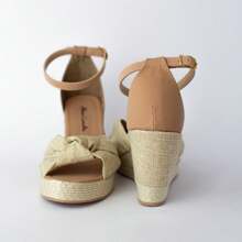 Women Heeled Sandals - 米色 - 查看 6