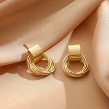 1 Pair Of Elegant Vintage Multi-layered Hoop Earrings - Gold - View 3