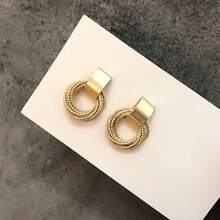 1 Pair Of Elegant Vintage Multi-layered Hoop Earrings - Gold - View 4