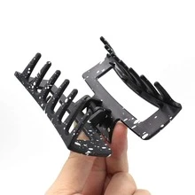 1 件女士黑色亚克力圆盘发夹，带扣，是送给街头风格女孩的完美礼物 - 彩色 - 查看 7