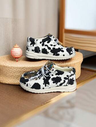 1pair Children's Sport Shoes, Unisex Lively Casual Lace-Up Lightweight Canvas Sneakers, Classic Fashionable Breathable Low-Top Sports Shoes For Spring, Autumn And Four Seasons