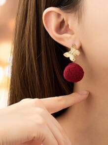 JYBY 2入組秋冬新時尚溫暖、可愛、百搭、受歡迎的毛絨球掛墜耳環,適合女性日常穿戴 - 白色毛球圓環 - 查看 14