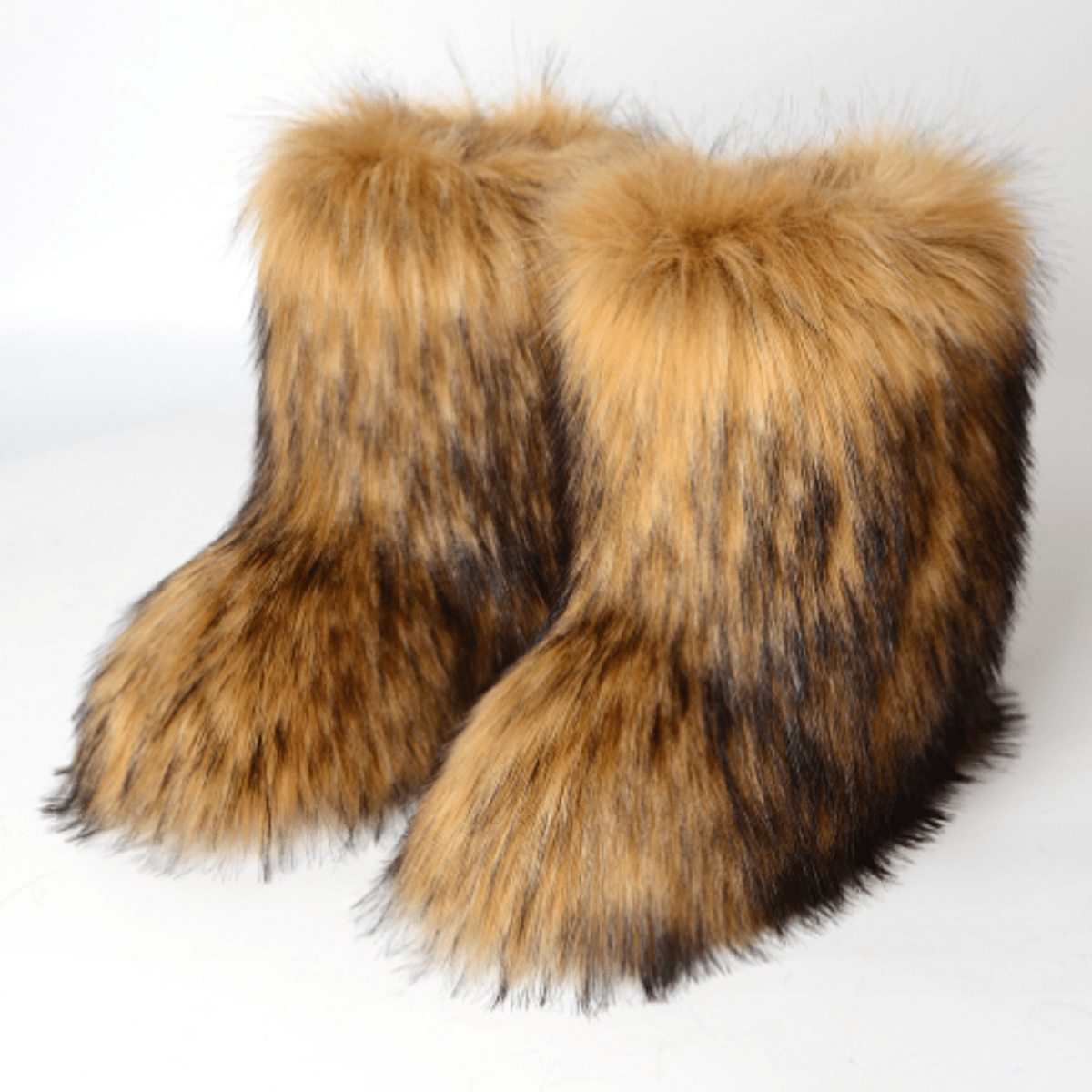 sneaker boot with fur