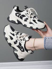 綁帶網眼運動鞋，厚底運動鞋，黑白色塊運動鞋