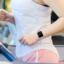 Compatível com Pulseira de Apple Watch 38mm, 40mm, 41mm, 42mm, 44mm, 45mm, 46mm, 49mm, Compatível com Apple Watch Series Ultra/Ultra 2 10/9/8/7/6/5/4/3/2/1 SE, Pulseira Esportiva de Silicone Fina e Estreita Substituível, Feminina