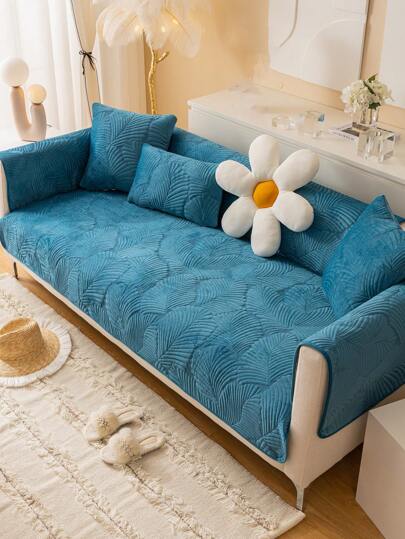 1pc Embroidered Plush Sofa Cushion Plain Leaves Pattern Sofa Cover Anti-Slip, Scratch-Resistant, Four Seasons Available, Easy To Clean Sofa Cover