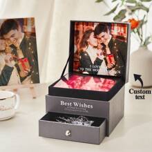 1 Stück Maßgeschneiderte Schmuck Box, Personalisierte Aufbewahrungsbox Für Schmuck Mit Foto Und Text, Geschenkbox Gefüllt Mit Rosen, Personalisierter Schmuck Reisekoffer, Romantisches Valentinstag, Geburtstags, Jahrestags Geschenk Für Frauen, Ehefrau, Freundin - Grau